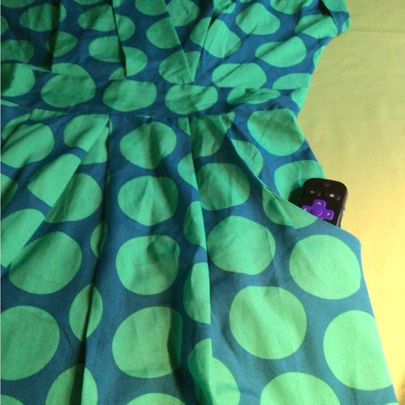 CLOSET BLU  Green POLKA dot dress with pockets in the sides - Picture 8 of 13